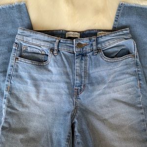Jessica Simpson High Rise Skinny Jeans Size 4 / 27